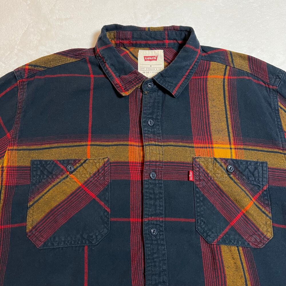 Levi's Men's Plaid Flannel Button Up Shirt Size M Hipster Layers Skater Cotton - Picture 3 of 10